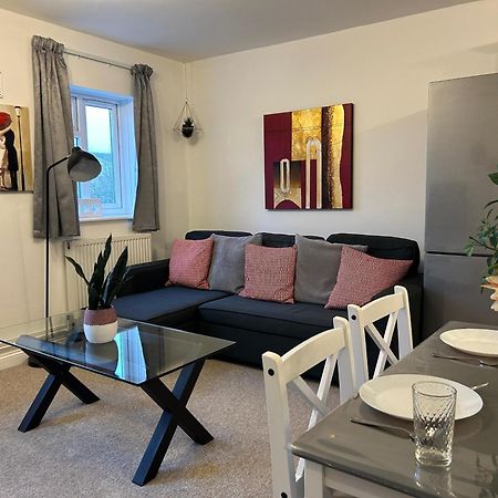 Lovely Serviced Apartment, Free Parking, อ็อกซ์ฟอร์ด ภายนอก รูปภาพ