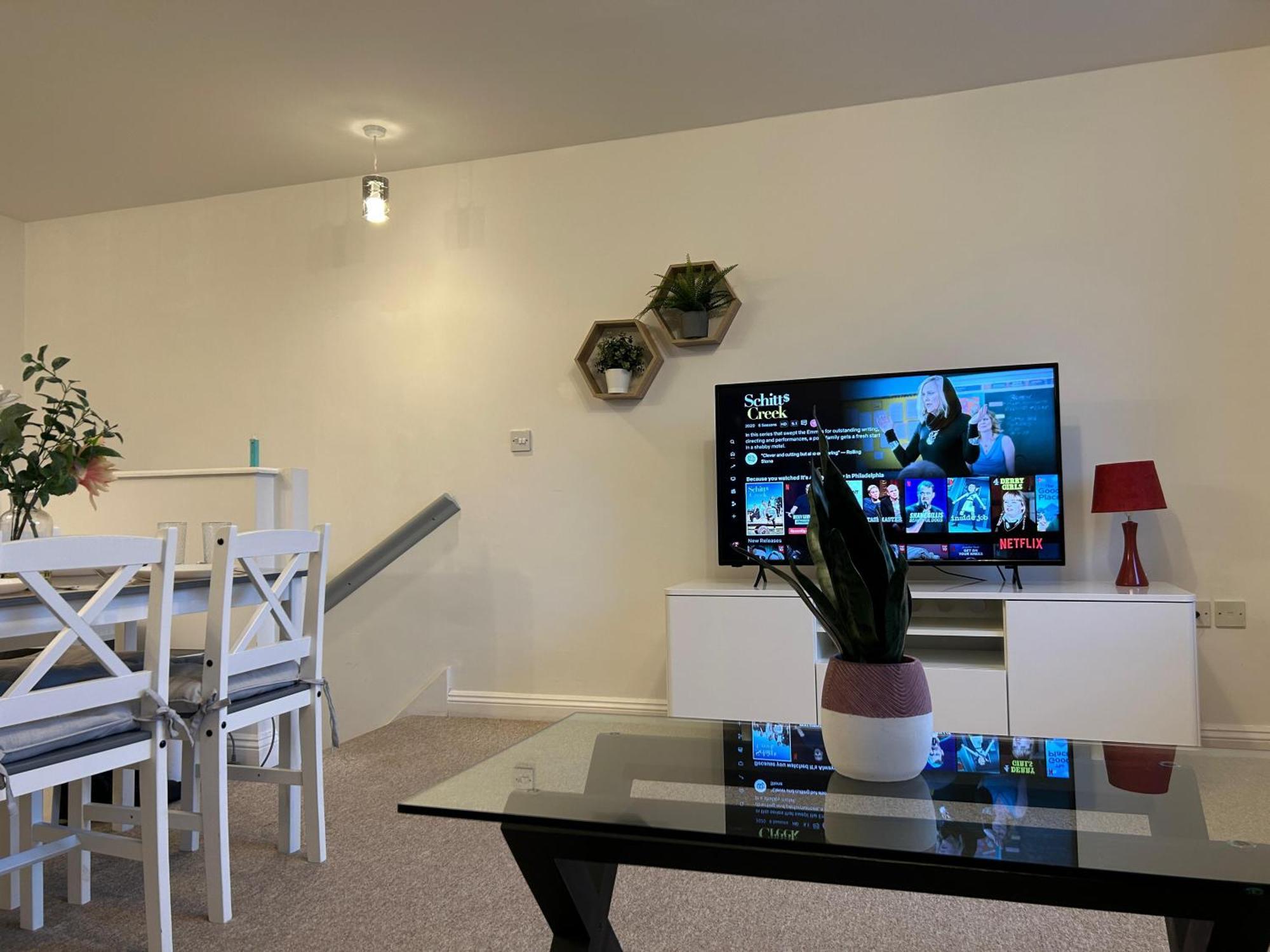 Lovely Serviced Apartment, Free Parking, อ็อกซ์ฟอร์ด ภายนอก รูปภาพ