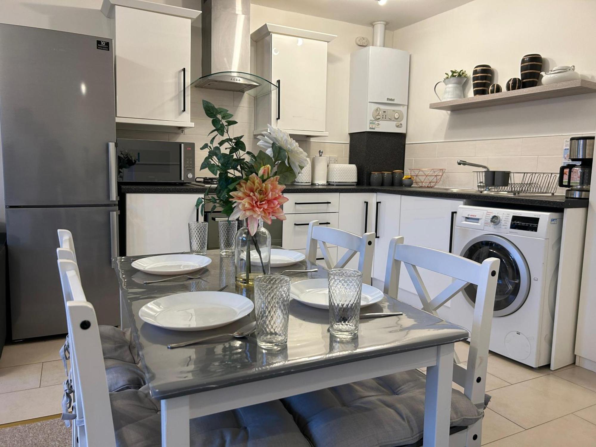 Lovely Serviced Apartment, Free Parking, อ็อกซ์ฟอร์ด ภายนอก รูปภาพ